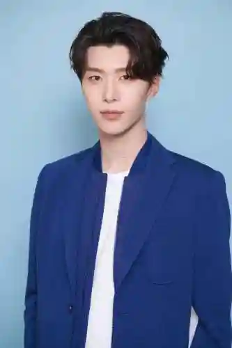 央视春晚阵容范丞丞节目(范丞丞近视吗？)插图2