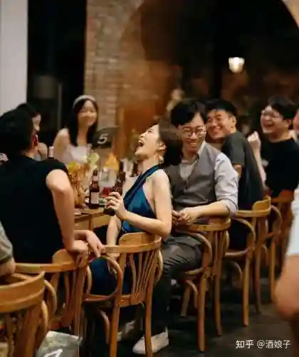 社交聚光灯阵容搭配插图1