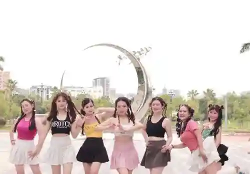 快乐女孩阵容搭配插图1
