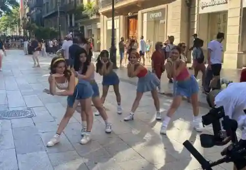 街头表演阵容搭配图,街头表演有哪些插图 街头表演阵容搭配图,街头表演有哪些插图